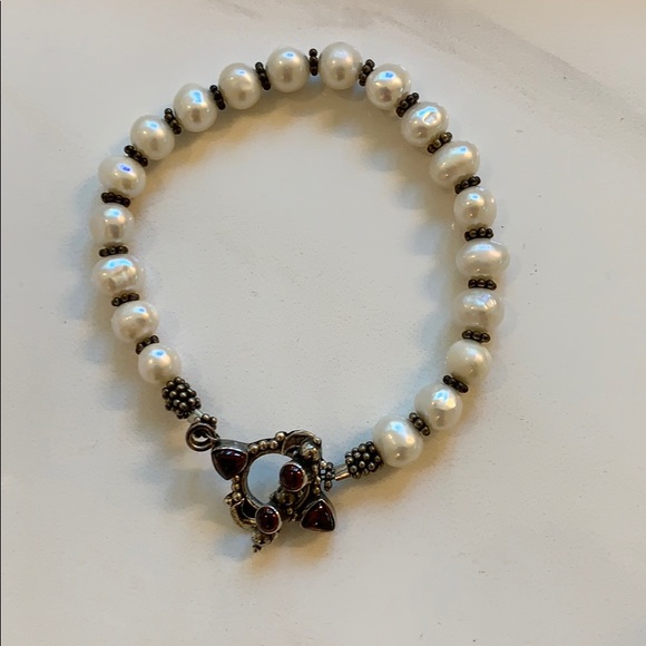 Peal and Garnet bracelet. - Picture 1 of 2